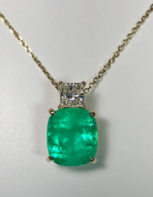 7.00 Carat Cushion Natural Emerald and Diamond 18k Yellow Gold Pendant Necklace