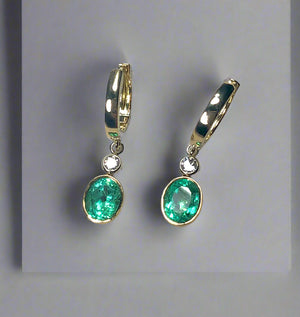 2.60 Carat Natural Colombian Emerald Diamond Dangle Earrings 18K Gold