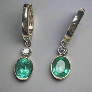 2.60 Carat Natural Colombian Emerald Diamond Dangle Earrings 18K Gold