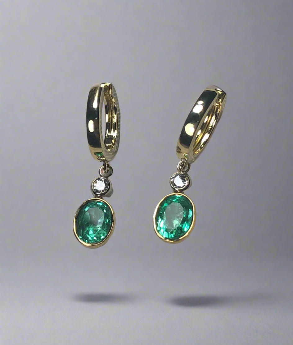 2.60 Carat Natural Colombian Emerald Diamond Dangle Earrings 18K Gold