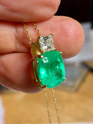 7 Carat Cushion Natural Emerald and Diamond 18k Yellow Gold Pendant Necklace