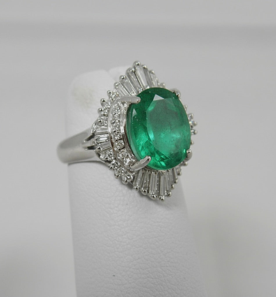 Vintage Extra Fine Colombian Emerald & Diamond Engagement Platinum Ring