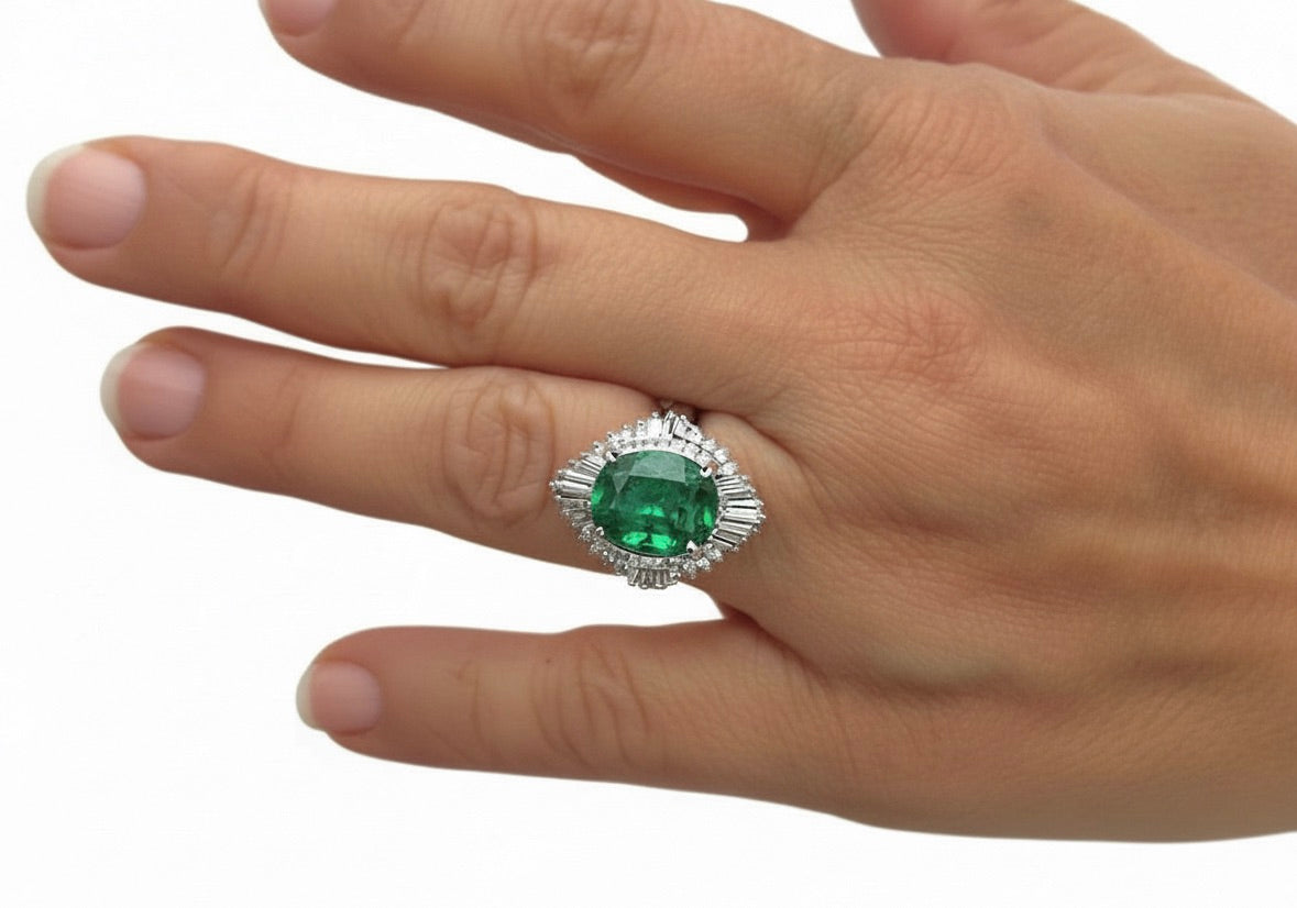 Vintage Extra Fine Colombian Emerald & Diamond Engagement Platinum Ring