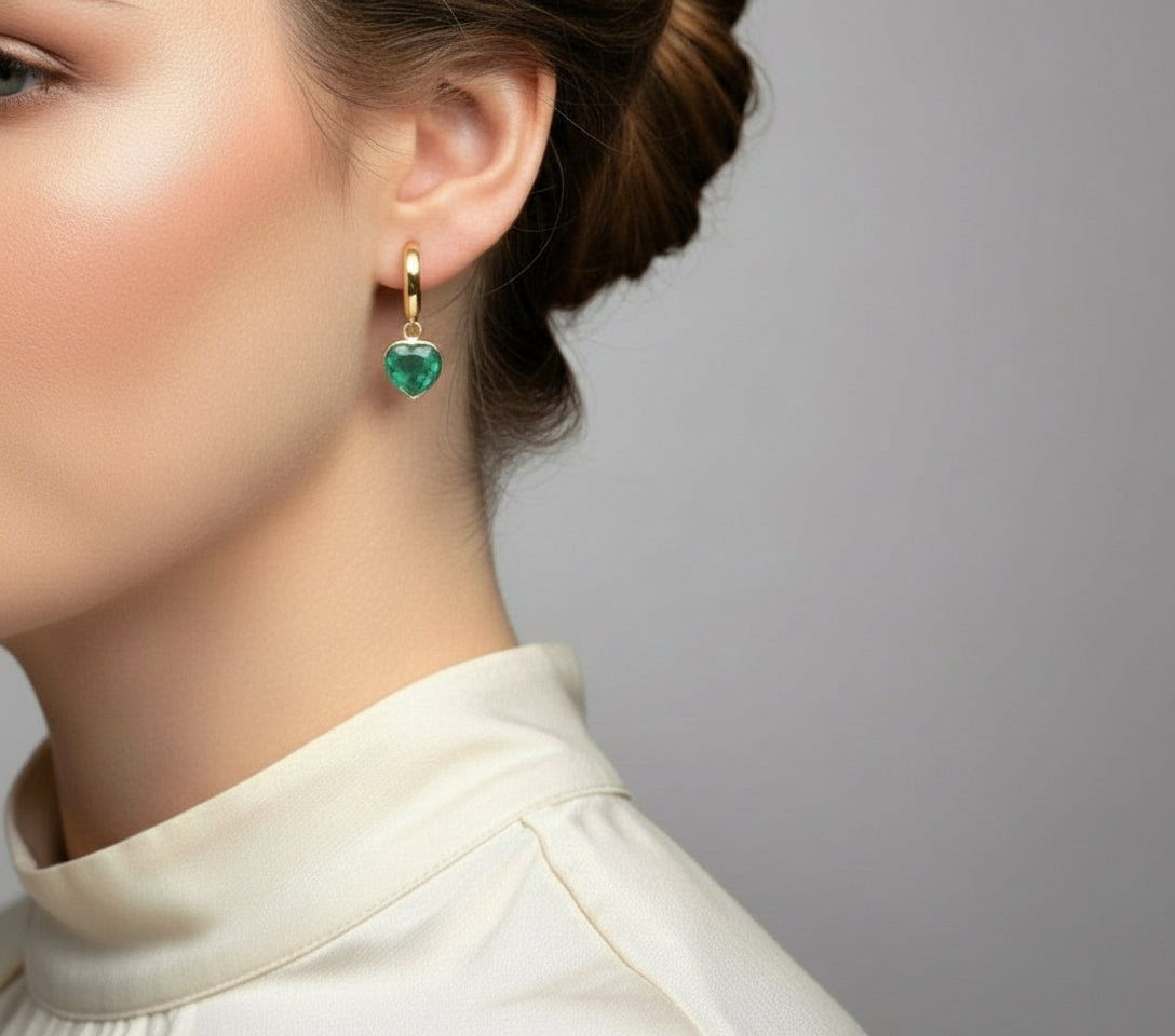 Heart Shape Colombian Emerald 18 Karat Yellow Gold Dangle Earrings