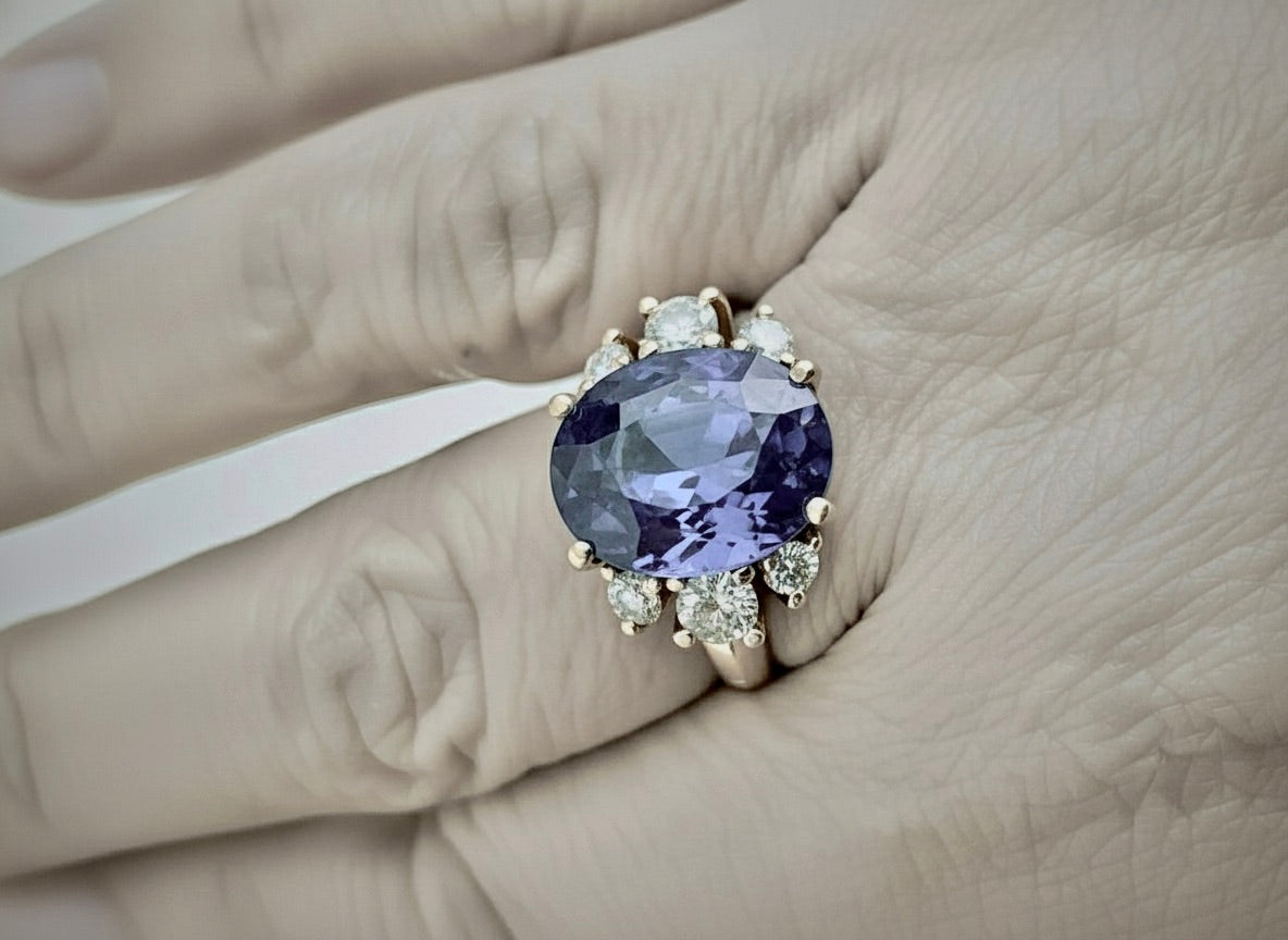 Certified Unheated 10.80 Carat Periwinkle Blue Sapphire Diamond 18K Gold Ring