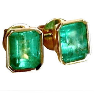 2.47ct AAA Natural Green Colombian Emerald Stud Earrings 18k Yellow Gold