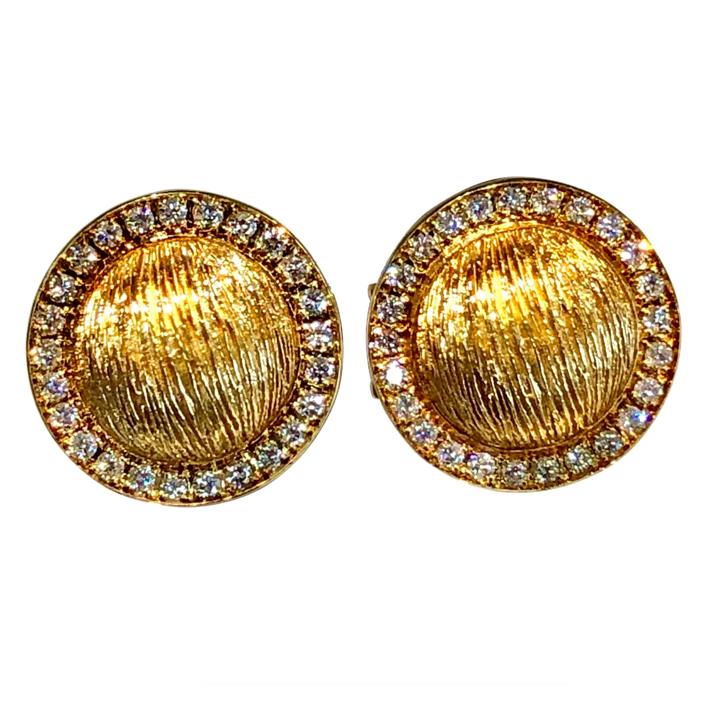 1980s Yellow Gold 18K and Diamond Button Earrings