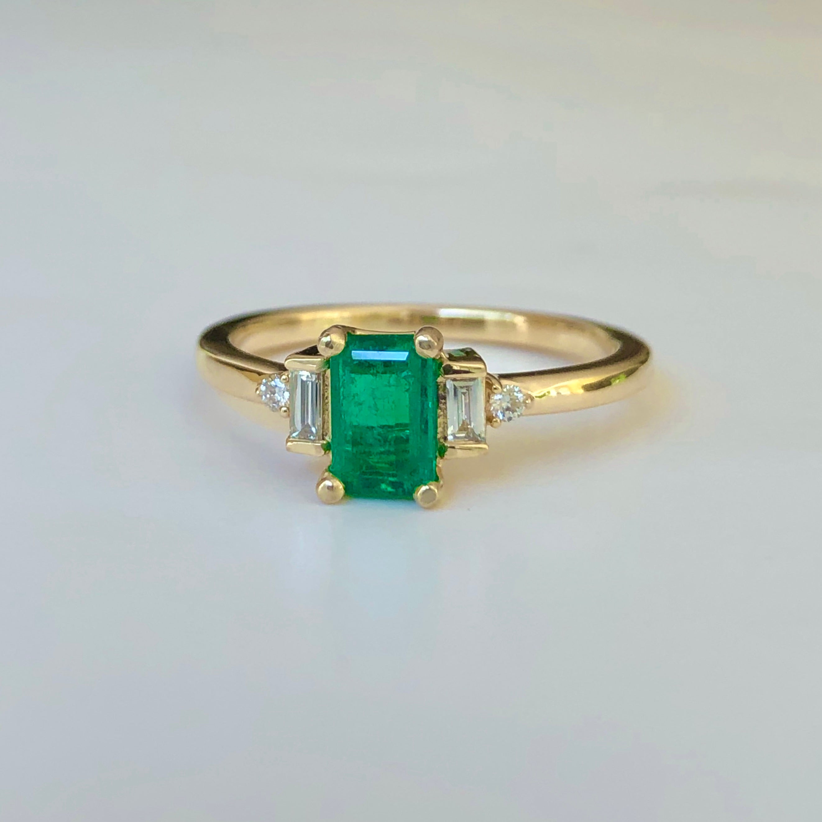 Rectangular Cut Emerald and Diamond Ring Gold – EmeraldsMaravellous