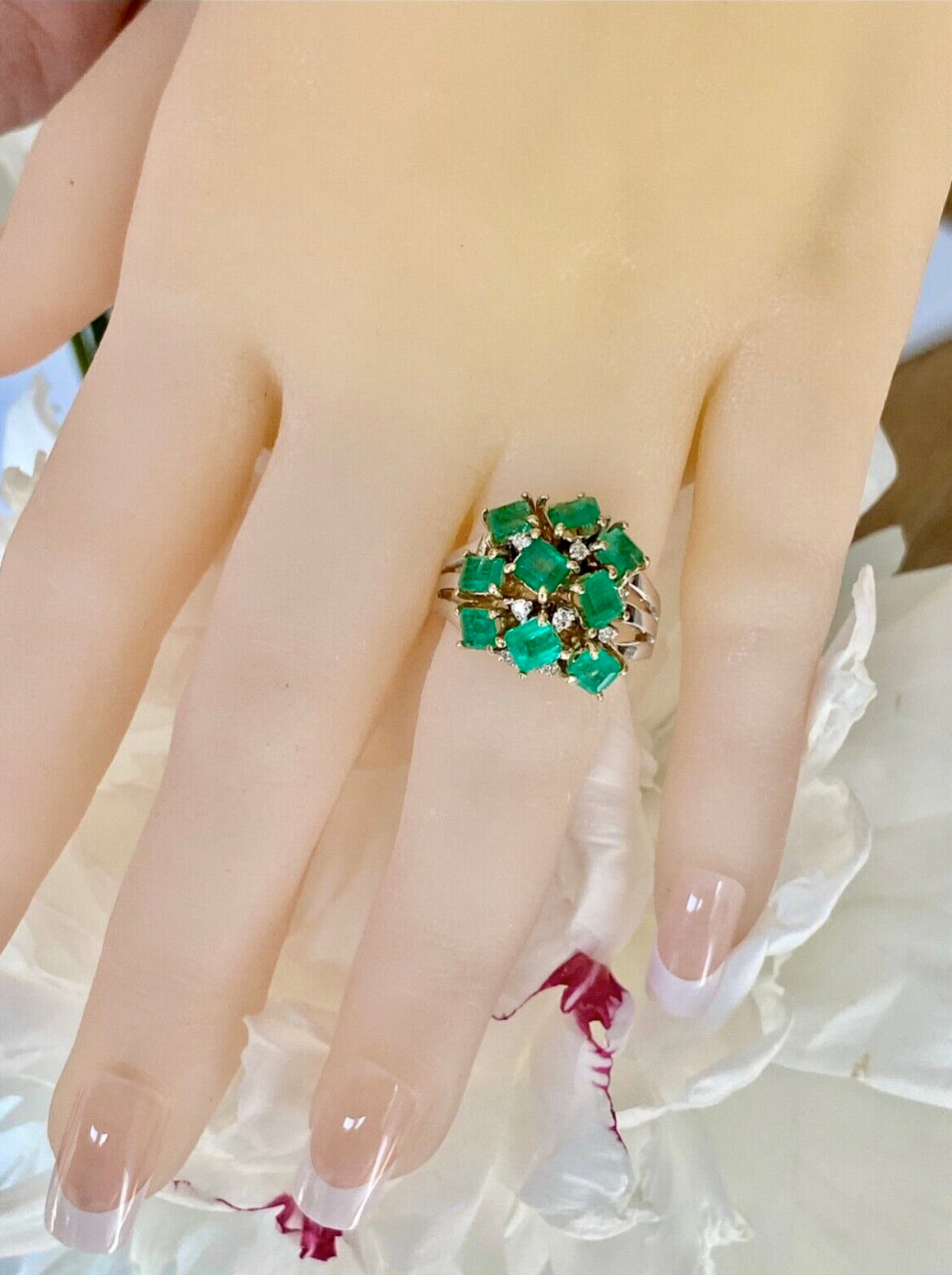 Estate Fine Cocktail Retro Style Colombian Emerald Ring 18K