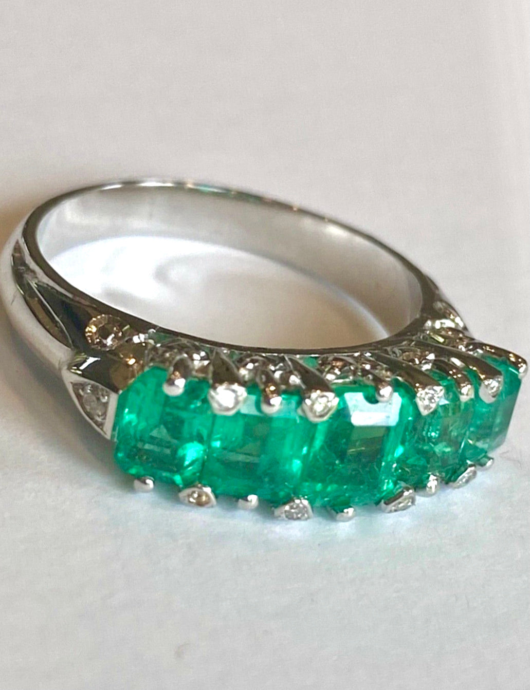 Five Stone Colombian Emerald Victorian Style Ring 18K
