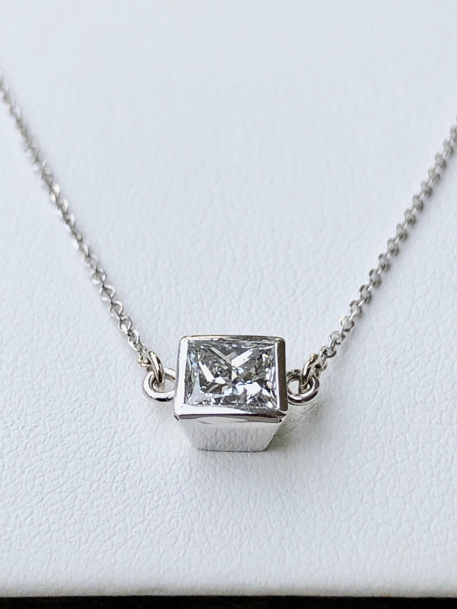 1.00 Carat Princess Cut Diamond Solitaire Pendant Necklace ...