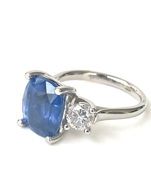 GIA Certified No Heat Ceylon Sapphire and Diamond Engagement Platinum Ring