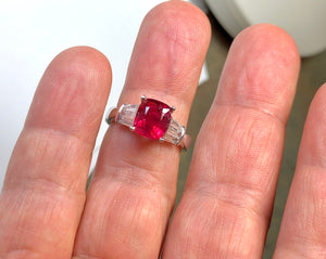 Certified Red Spinel and Diamond Cocktail Ring 18 Karat Gold