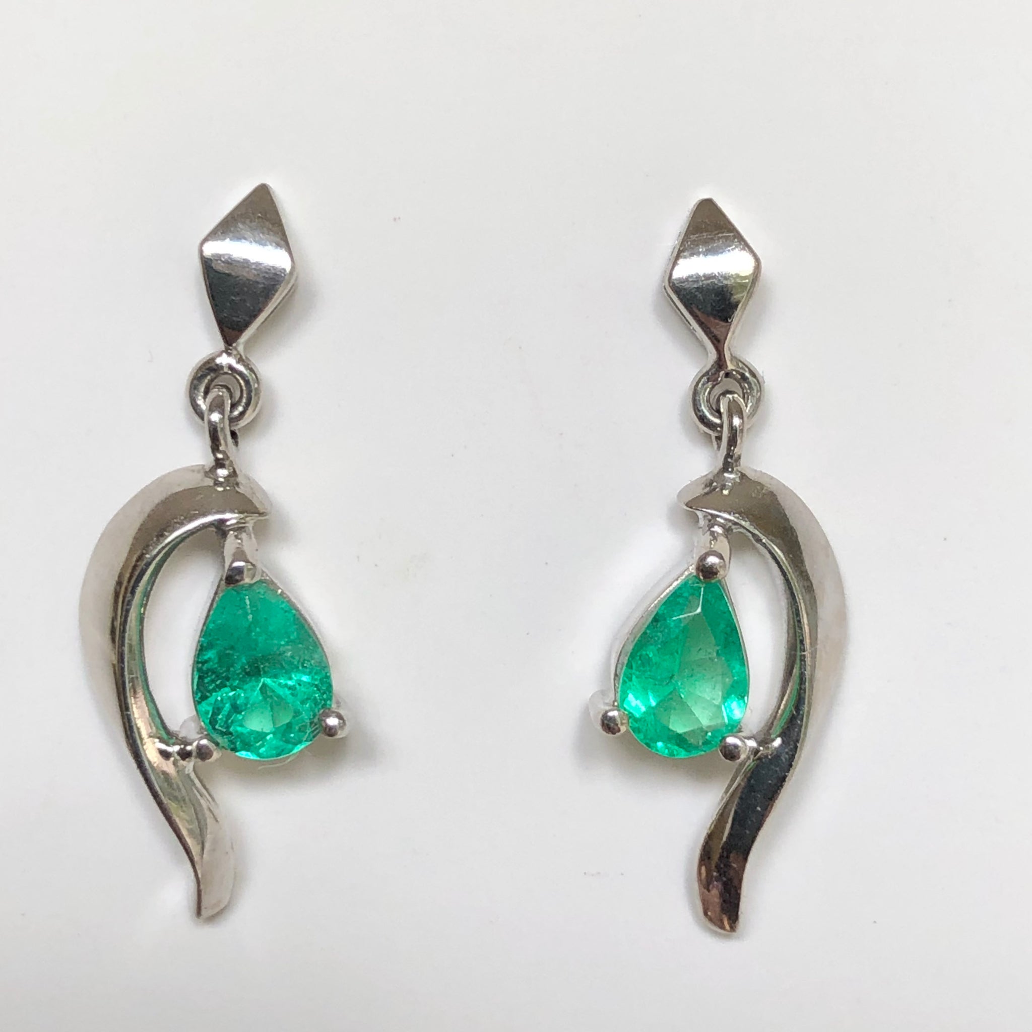 Natural Colombian Emerald Dangle Earrings 18K Gold