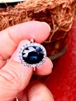 Emeralds Maravellous 6.31 Carat Non Heated Blue Sapphire Diamond Ring
