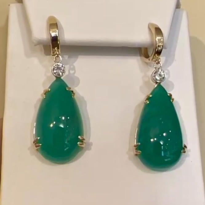 Certified 36.00 Carat Colombian Emerald Diamond 18 Karat Drop Earrings