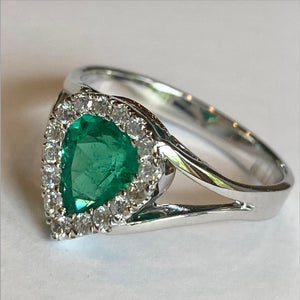 Stylish Fine Natural Colombian Emerald and Engagement Diamond Ring