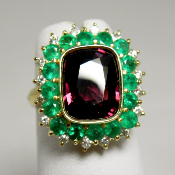 7.55 Carats 100% Natural Fine Spinel, Emerald & Diamond Cocktail Ring 18K Gold