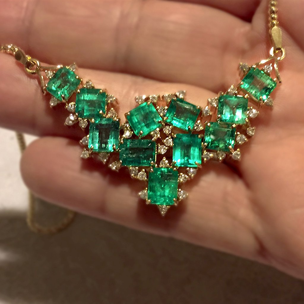14.25ct Cluster AAA+ Colombian Natural Emerald Diamond Pendant Necklace 18k Gold