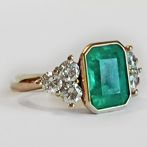 5.70 Carat Fine Colombian Emerald Diamond Engagement Ring 18K Gold