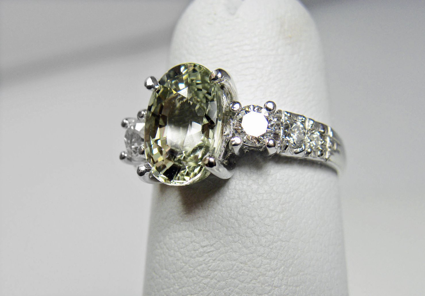 Certified Sapphire & Diamond Fine Engagement Ring 18k White Gold