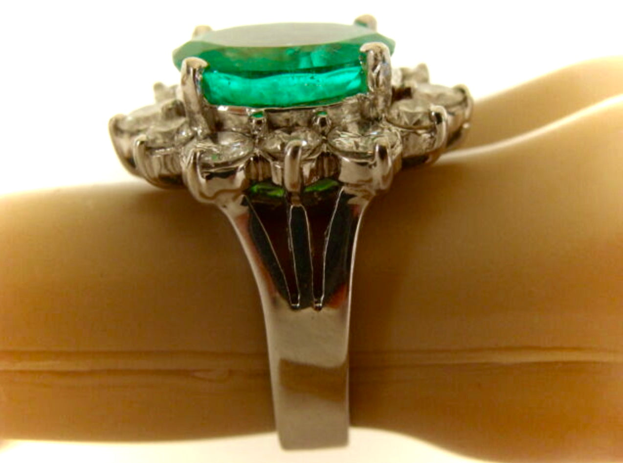 Fine Natural Colombian Emerald Diamond Ring 18K White Gold