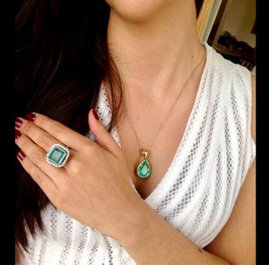 15 Carat Art Deco Fine Colombian Emerald Diamond Ring 18K