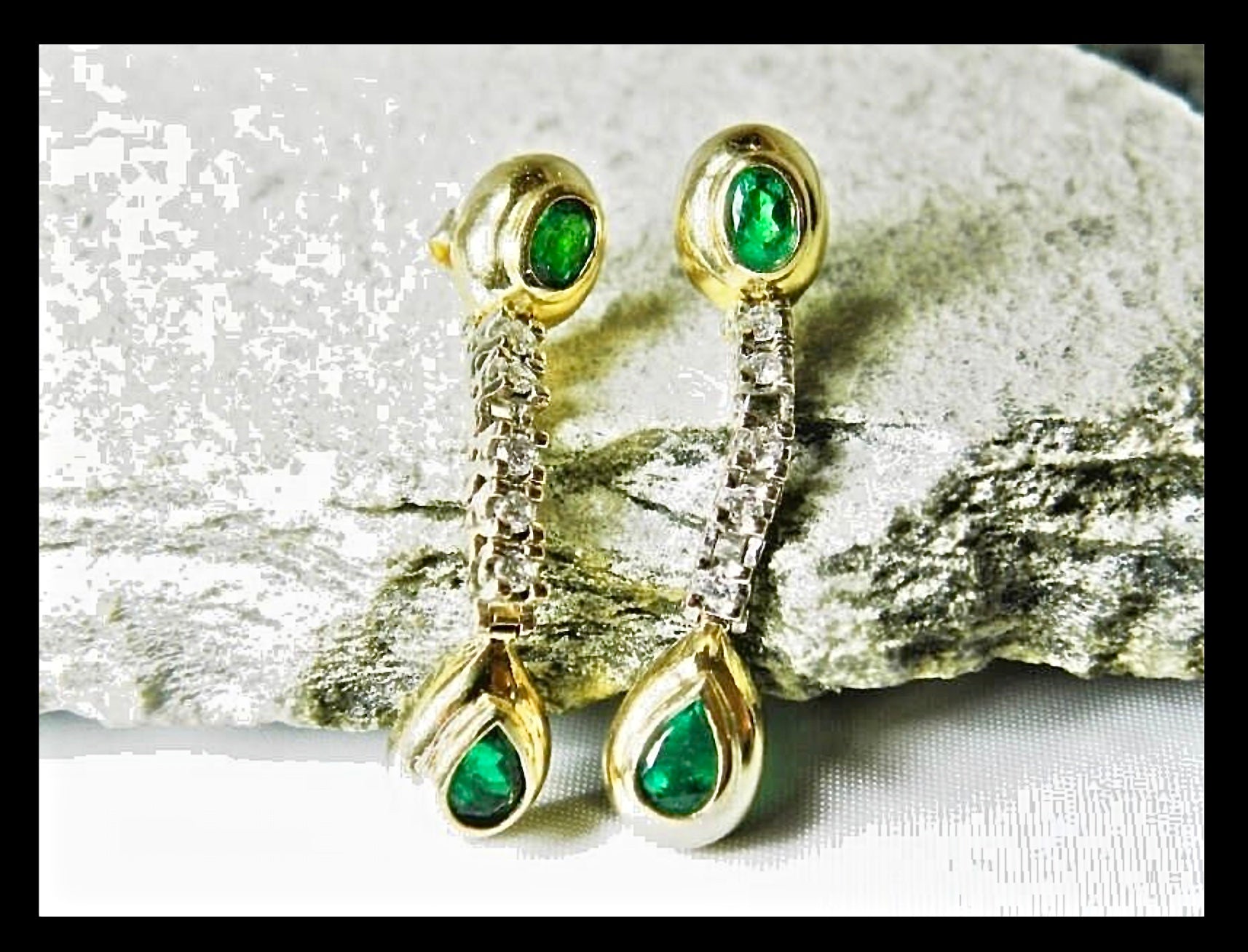 Estate Dangle Emerald Diamond Earrings Gold