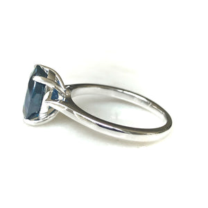 3.80 Carat Solitaire Engagement Sapphire Platinum Ring