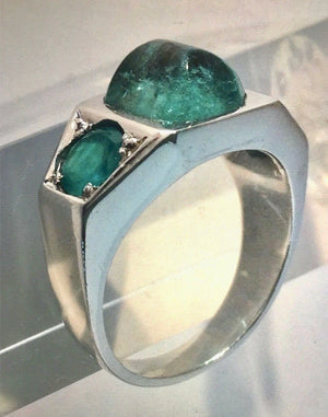 Antique 5.00 Carat Natural Emerald Solid Platinum Ring