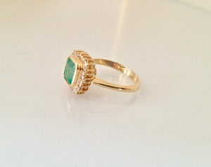 Classic Emerald Diamond Ring 18K Gold