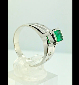 Natural Fine Colombian Emerald Diamonds Solitaire Ring White Gold 18K