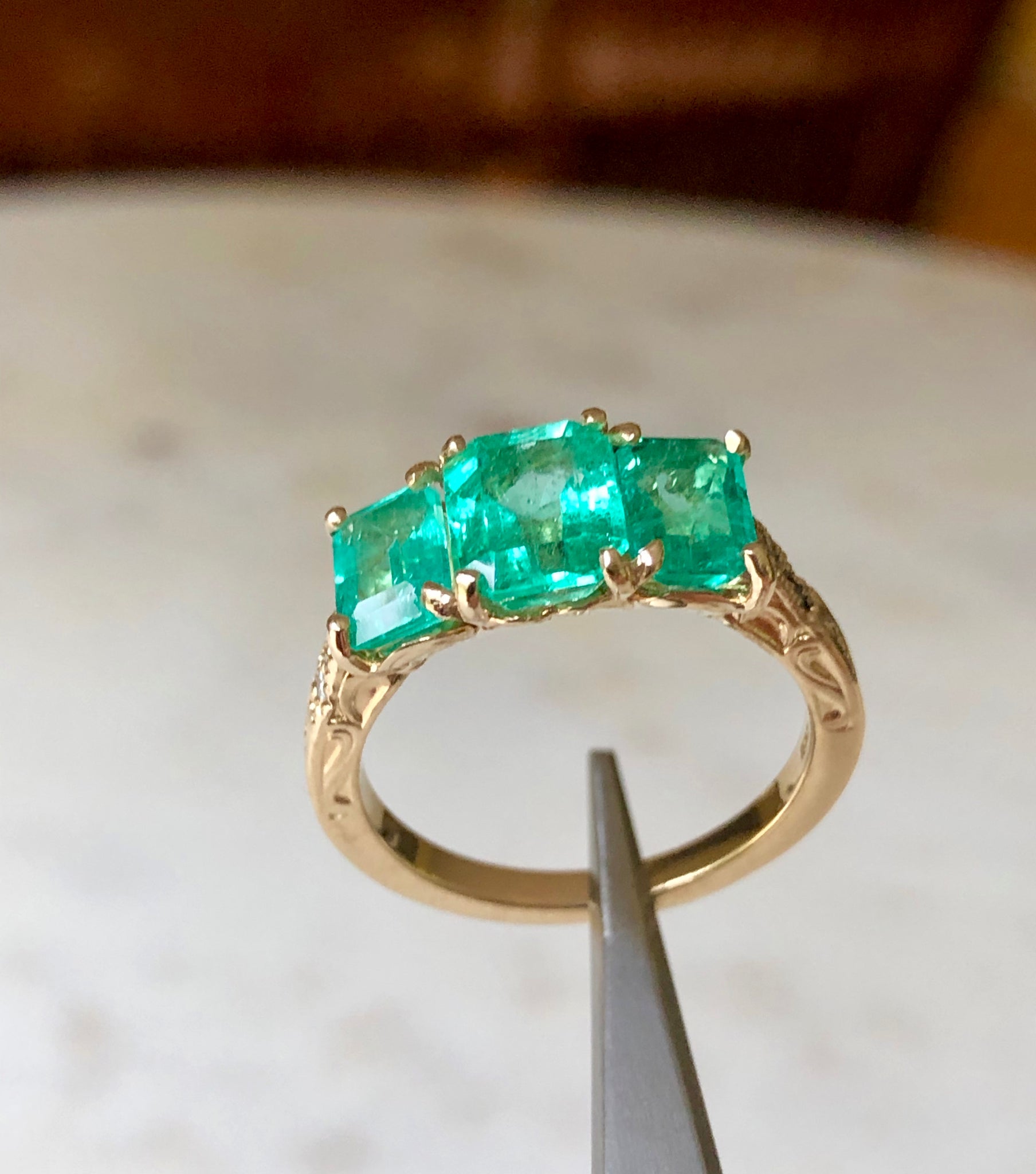 Fine Glowing 3.10 Carat Colombian Emerald Three Stone Ring 18K Yellow ...
