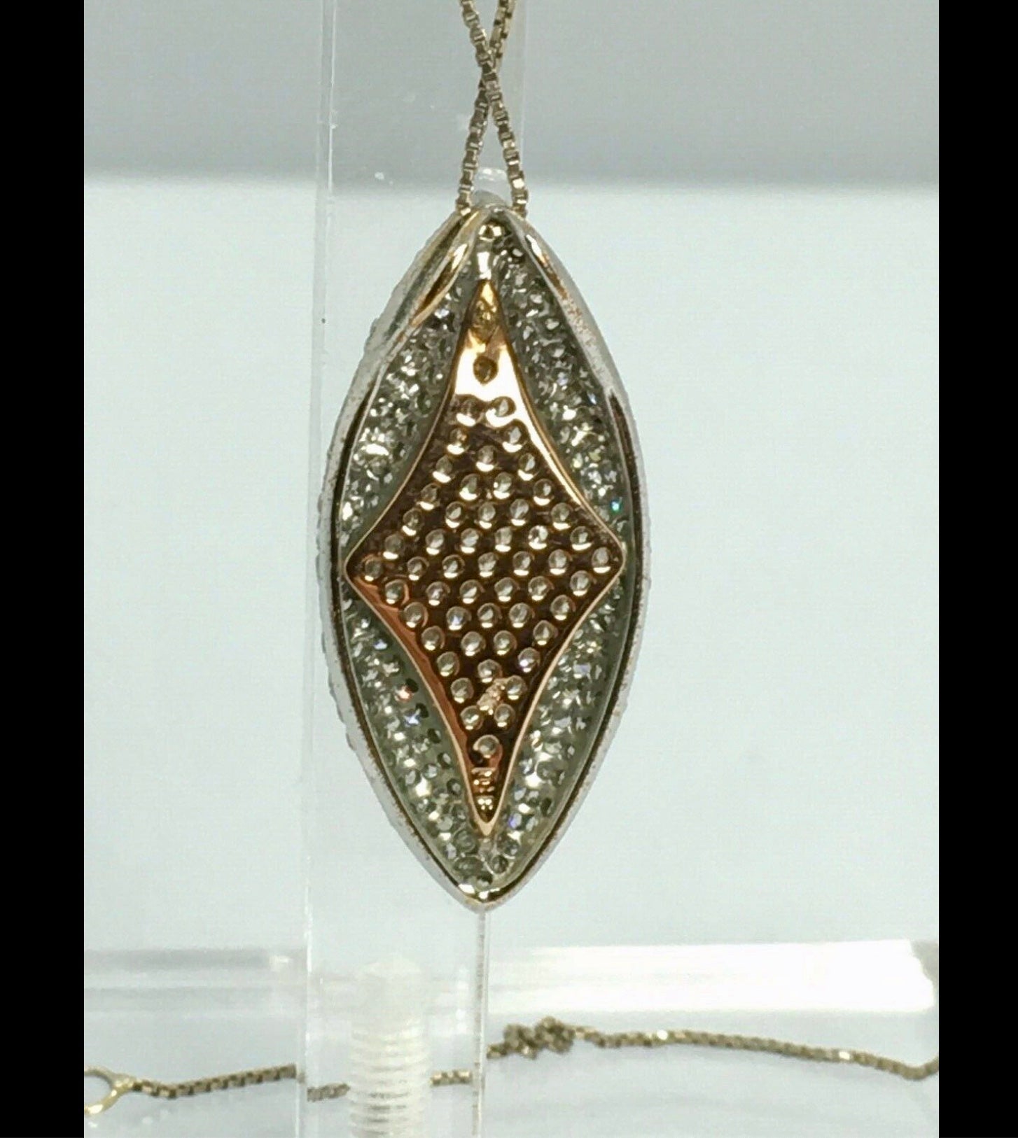 Antique Style Diamond Pendant Gold