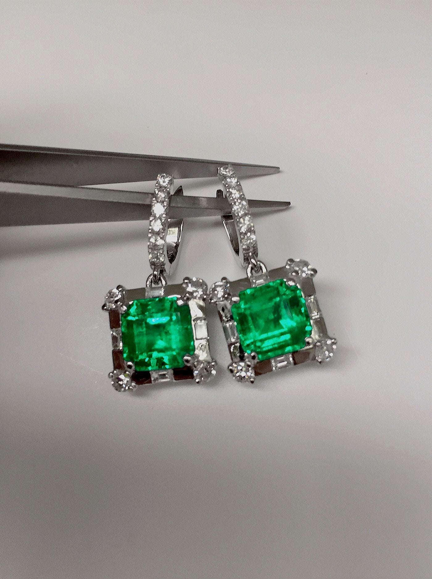 Certified 10.77 Carat Colombian Emerald Diamond Earrings 18K