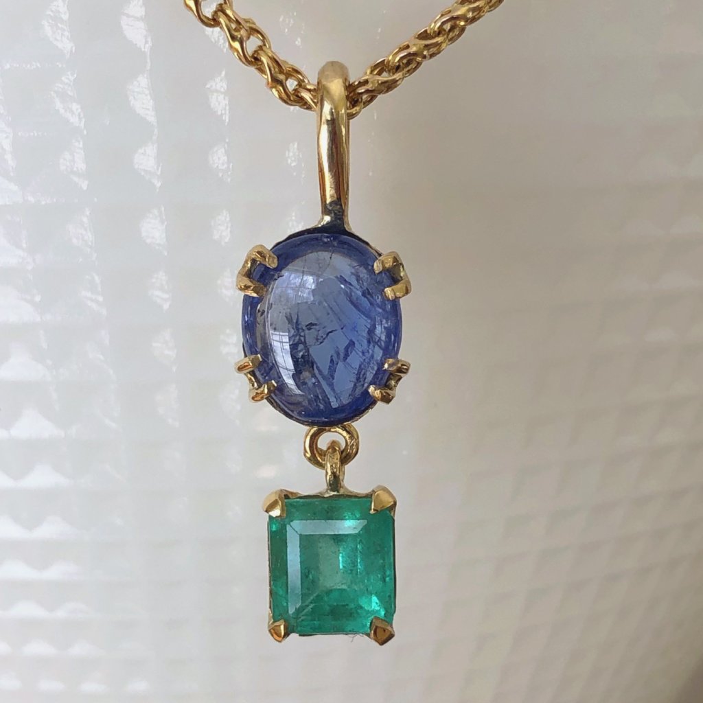 6.20 Carat Vintage Sapphire Emerald Pendant Necklace 18 Karat